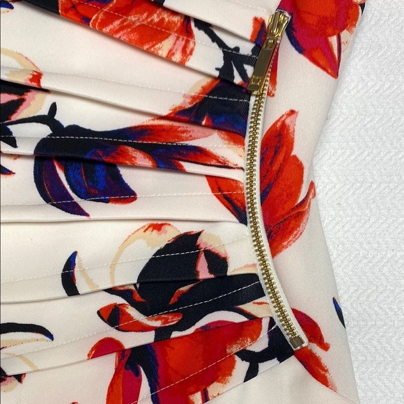 Ivanka Trump Dress Midi Sleeveless Ruched Gold Zipper Floral Red Black Size 12 - Picture 4 of 10